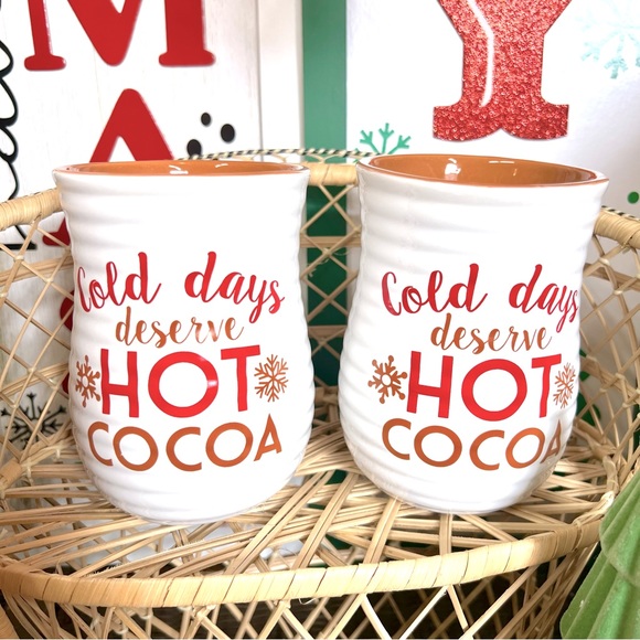 New! Set of Two DEI Dennis East Hand Warmer Mug Coffee Tea Cocoa Stoneware 18 oz - Picture 1 of 6